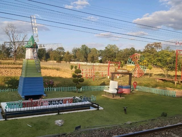 ระหว่างทางกลับบ้าน🌞🚂🌳🍃🛤