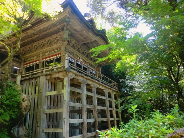 【那谷寺】（石川県小松市　旧国名：加賀）