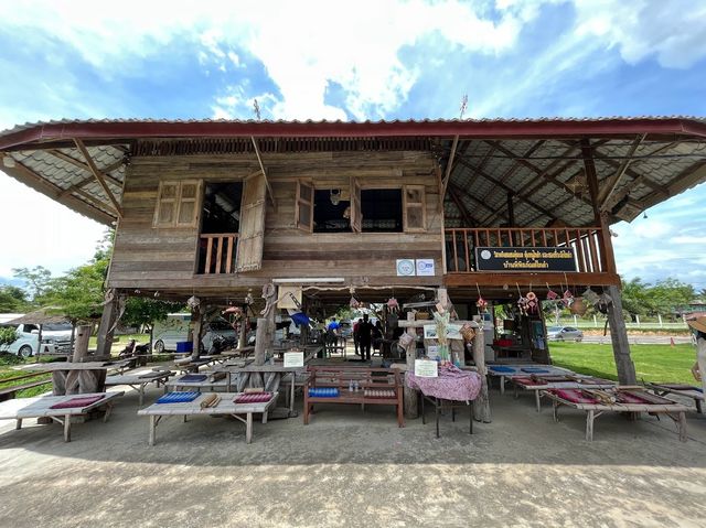 • ศูนย์วัฒนธรรมตนไทดำ บ้านนาป่าหนาด 🌿