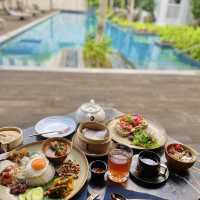 The elegance and beautiful Hotel in Sentosa