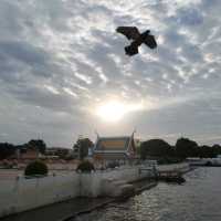 ทางเดินริมน้ำสะพานพุทธ-วัดกัลยา