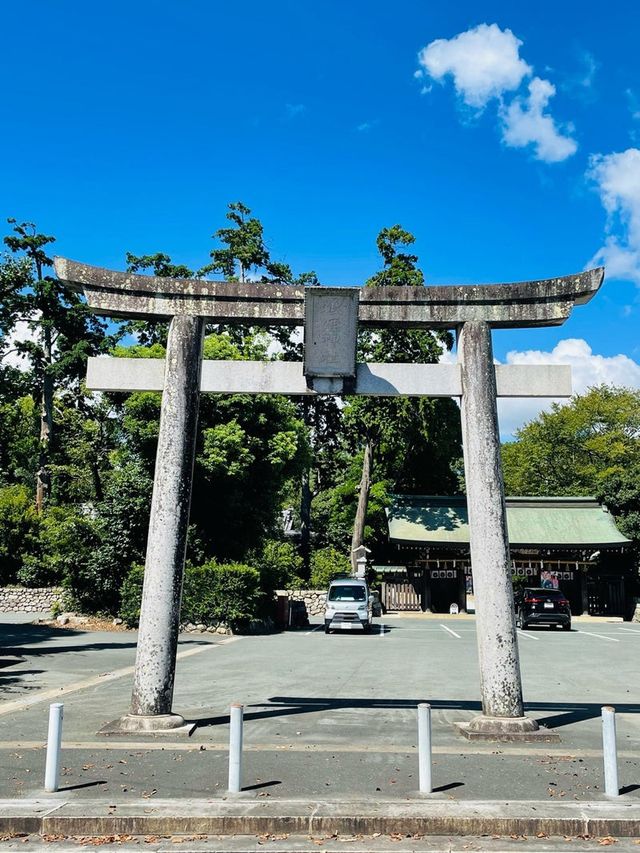 【愛知県/砥鹿神社】可愛い鹿のファミリーがいる神社
