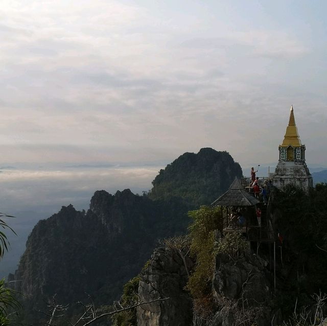 วัดพุทธบาทสุทธาวาส ลำปาง