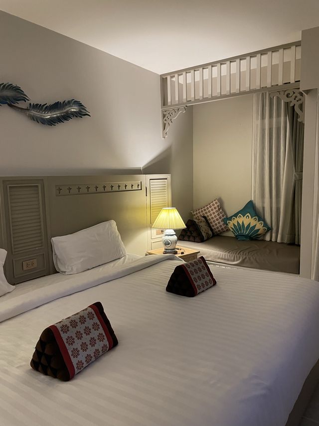 โรงแรมแพนภูรีย์ 