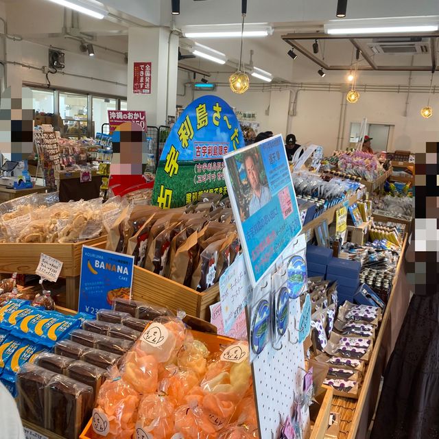 沖縄今帰仁「古宇利島の駅ソラハシ」新鮮な沖縄県産フルーツやカフェ、フードコート、土産が揃うおすすめ南国の道の駅