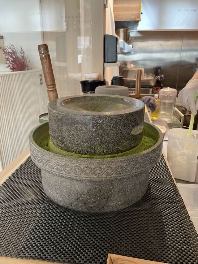 【新大久保】石臼引きコーヒーが飲めるカフェ☕️METDORU CAFE