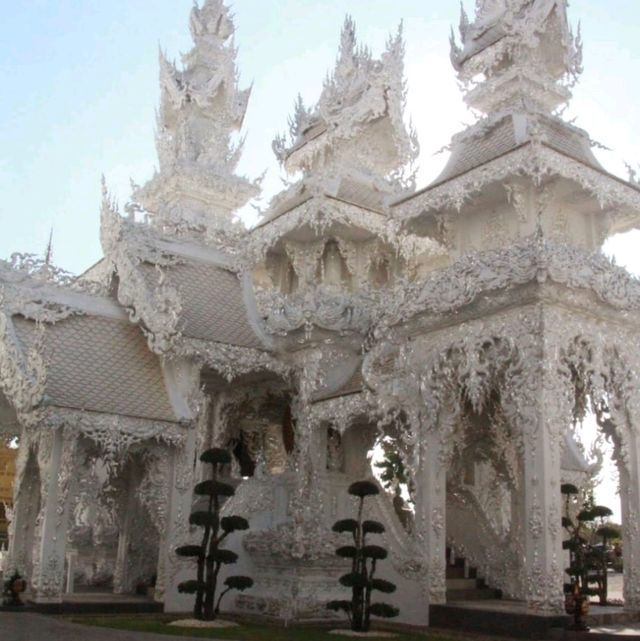 清萊🌄白廟（白龍寺）Wat Rong khun
