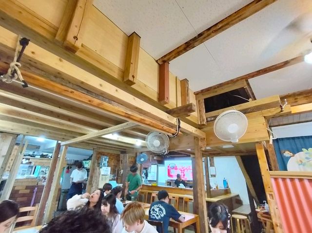 【沖縄 座間味島】座間味島で採れた魚だけのお店✨