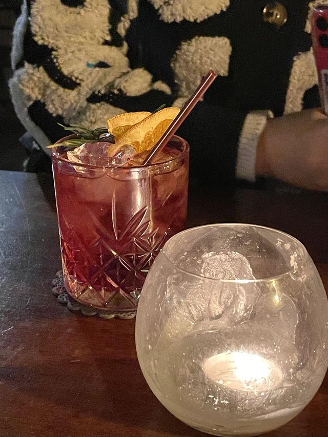분위기 좋은 커플 데이트 장소 💗 분위기에 취하는 감성 낭낭 칵테일 바 🍸