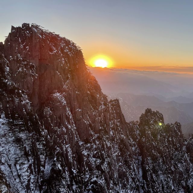 黄山を見ずして山を見たと言うなかれ。高圧的ですが納得です