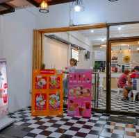 Fu House Ice-cream & Bakery