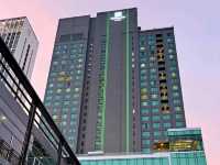 ที่พักนอนสบาย Holiday Inn & Suites Siracha Laemchabang 