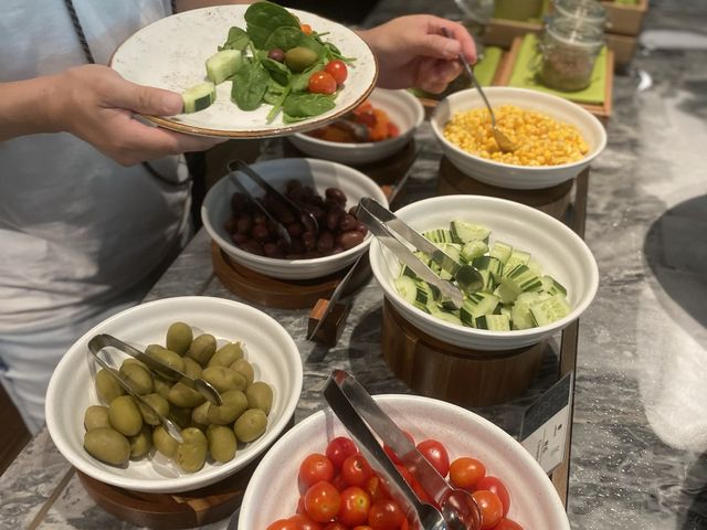  環境氣氛一流 東涌美味半自助午餐 