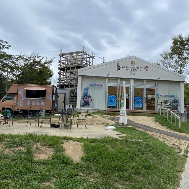 淡路島「カスカベ防衛隊かき氷（700円）」ニジゲンノモリのクレヨンしんちゃん無料エリアで購入