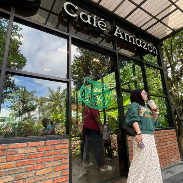 Must visit one of franchised cafe in hatyai