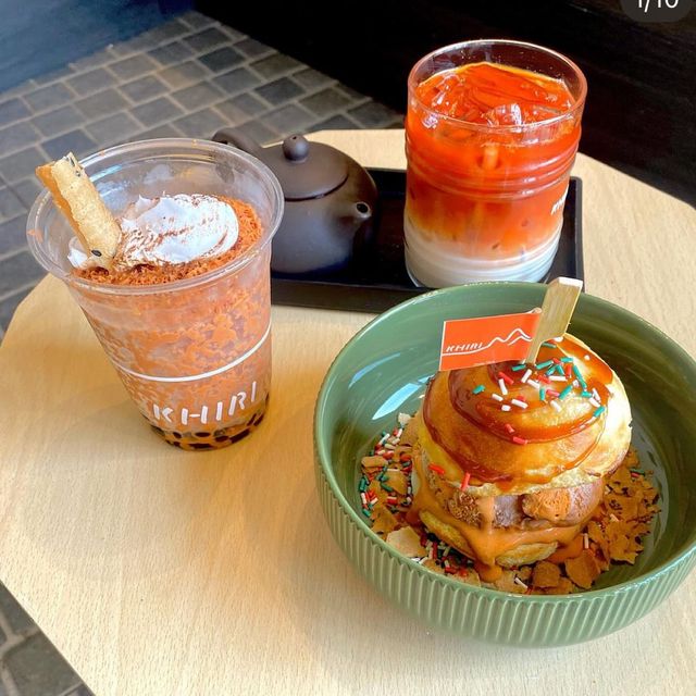 「泰國必去打卡點：Khiri Thaitea，口碑絕佳的奶茶和漢堡包」