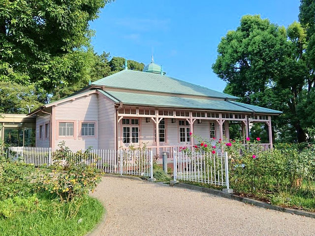 The pink house in Hiratsuka