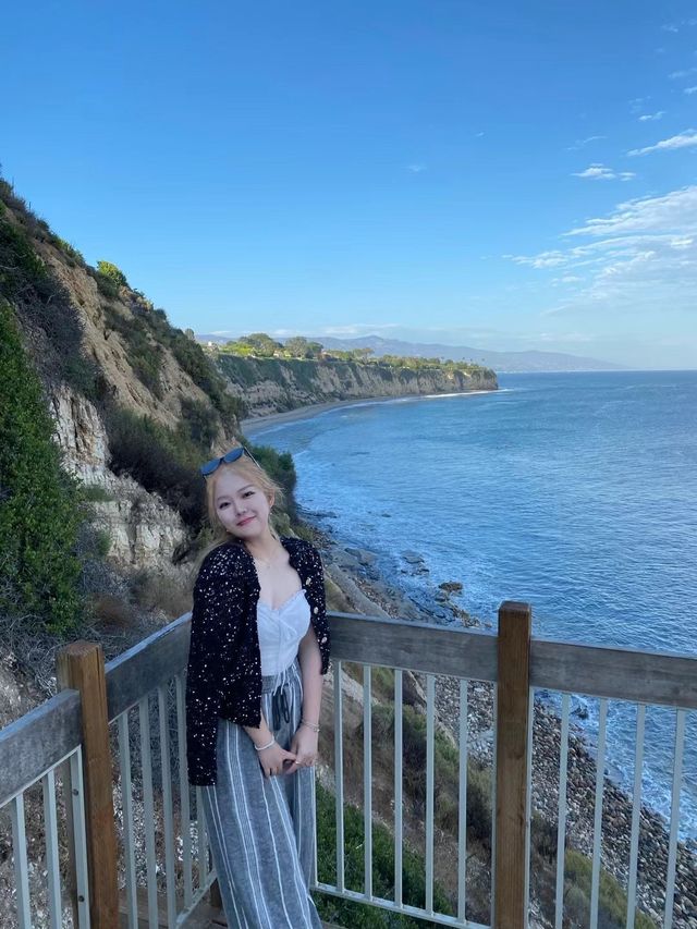 สำรวจชายหาด Malibu🏖