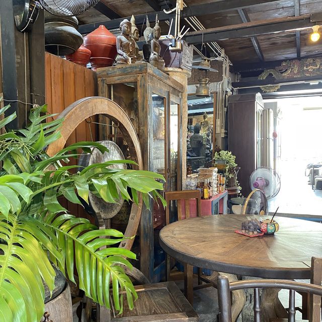 Café mystère คาเฟ่มิสแตร์ (ร้านกาแฟ)