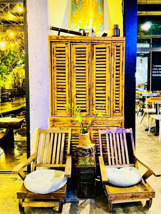 The Most Instagrammable Cafe In Danang🇻🇳
