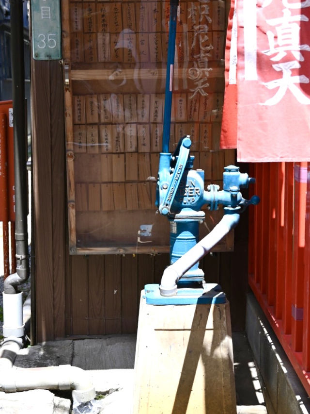 【桃園稲荷神社/東京都】中野駅そばのレトロ感ある地域の神社