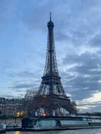 Eiffel Tower: Parisian Charm from Dawn to Dusk 🗼✨