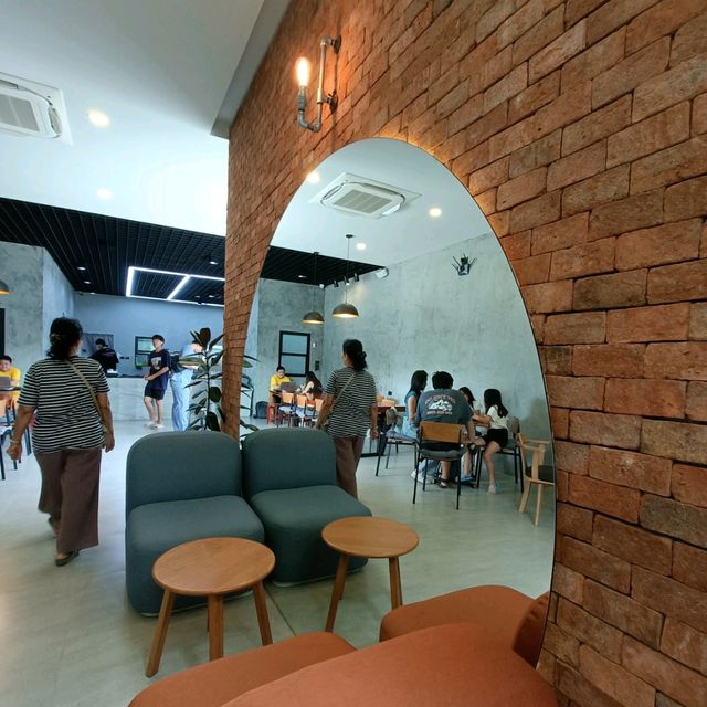 S-CURVE café at Korat 