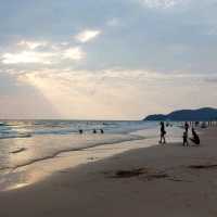 ชมทะเลเมืองจันทน์ ที่หาดเจ้าหลาว