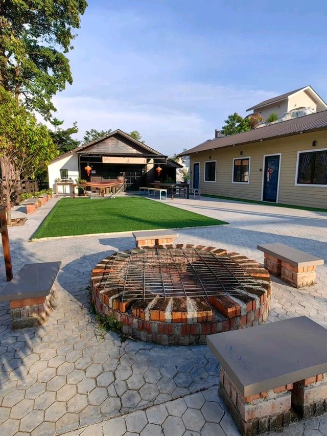 Joe Mountain Village Perfect for Food & Homestay Close to Nature