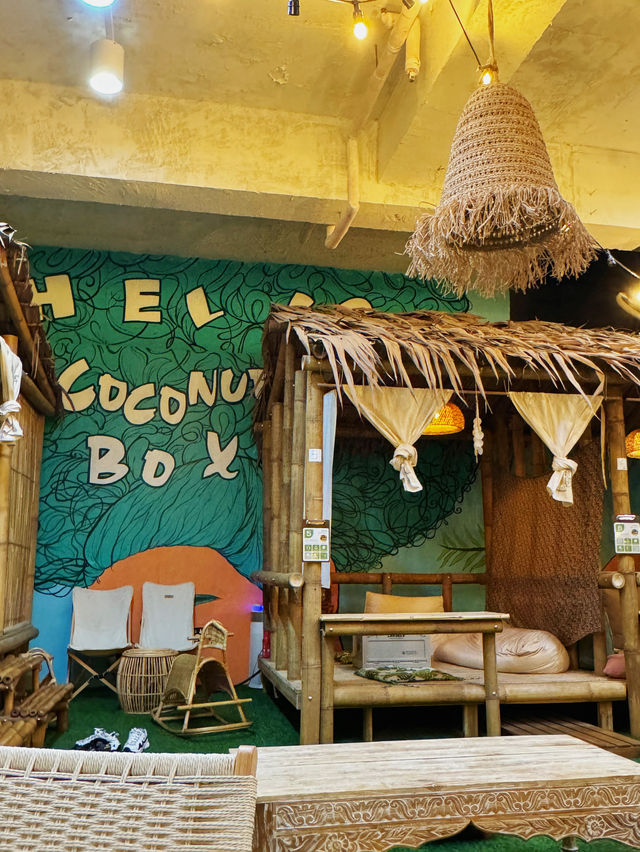 首爾探店｜COCONUT BOX｜南洋風情藝術咖啡廳