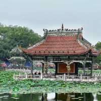 泉湖公園：詩意水榭