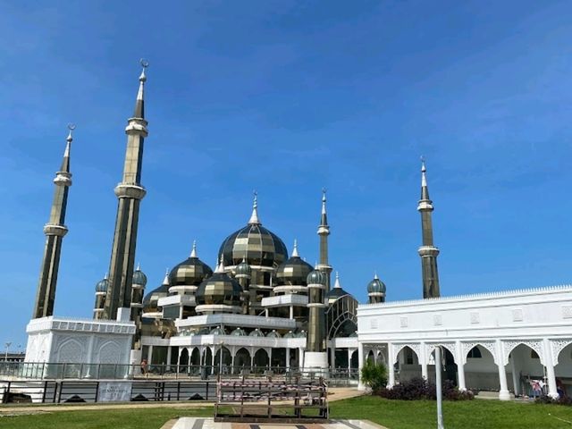 Shiny of Crystal Mosque