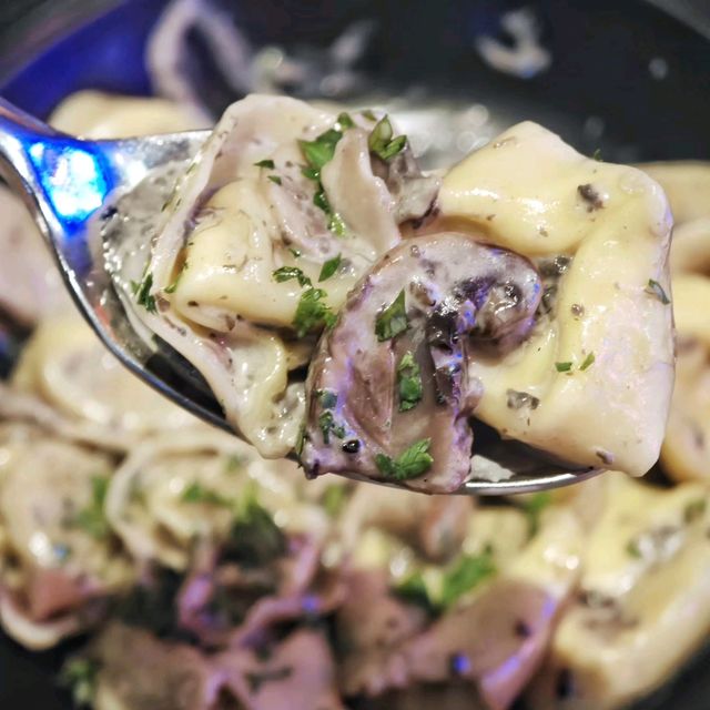食過😋返尋味嘅🎛️音樂主題🍹酒吧餐廳