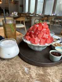 【韓国/三角地】おしゃれブランチカフェで수박빙수🍉💓