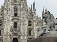 Risking my camera for a selfie with Duomo di Milano 
