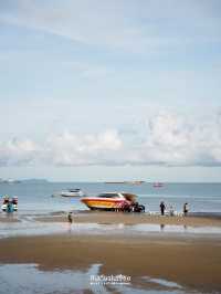สัมผัสความสงบยามเช้าที่หาดพัทยา
