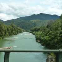 "Tahunanui Beach: Nelson’s Scenic Coastal Haven"