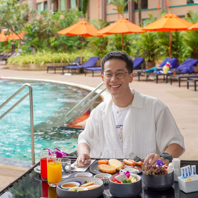 พักผ่อนใจกลางป่าตองกับ Novotel Phuket Vintage Park