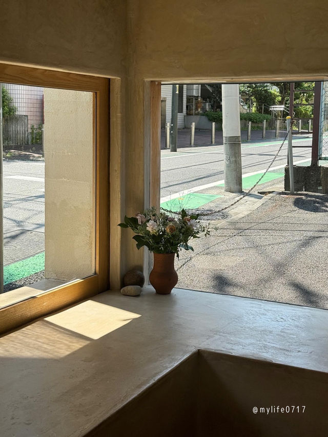 東京観光でご褒美スイーツ🍨 変わり種アイスをペアリングワインと共に…🍷