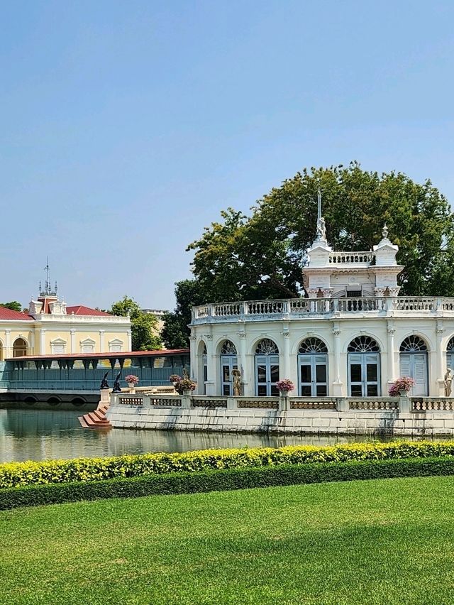 ชมความงดงามของ พระราชวังบางประอิน