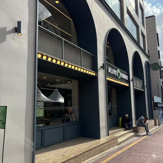 【韓国】ご飯も買い物も娯楽も！旅行必須スポットはホンデ🩷