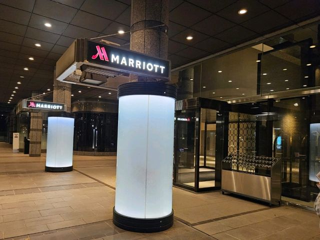 在花園旁邊的東京高級商務酒店