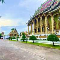 สักการะพระบรมสารีริกธาตุ วัดนามะตูม