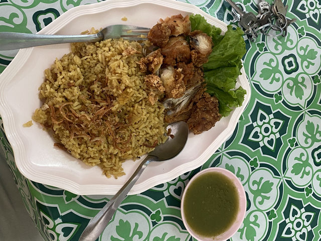 ร้านขนมหวาน สายบุรี