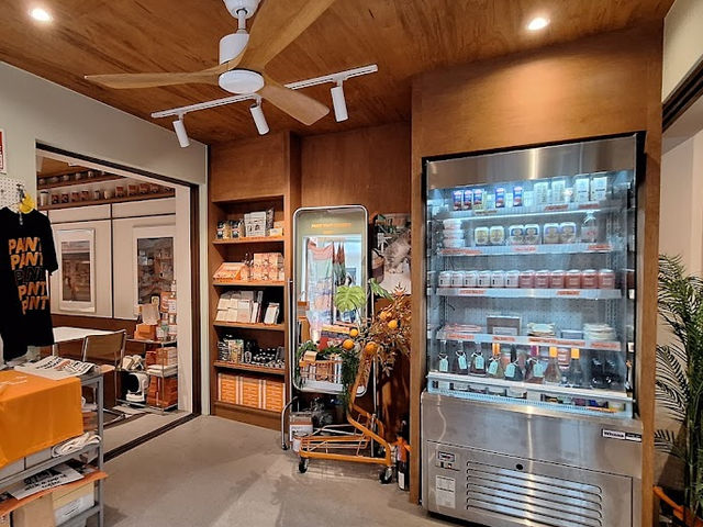 🇰🇷韓国【Paint Coffee & Bar Euljiro Branch】