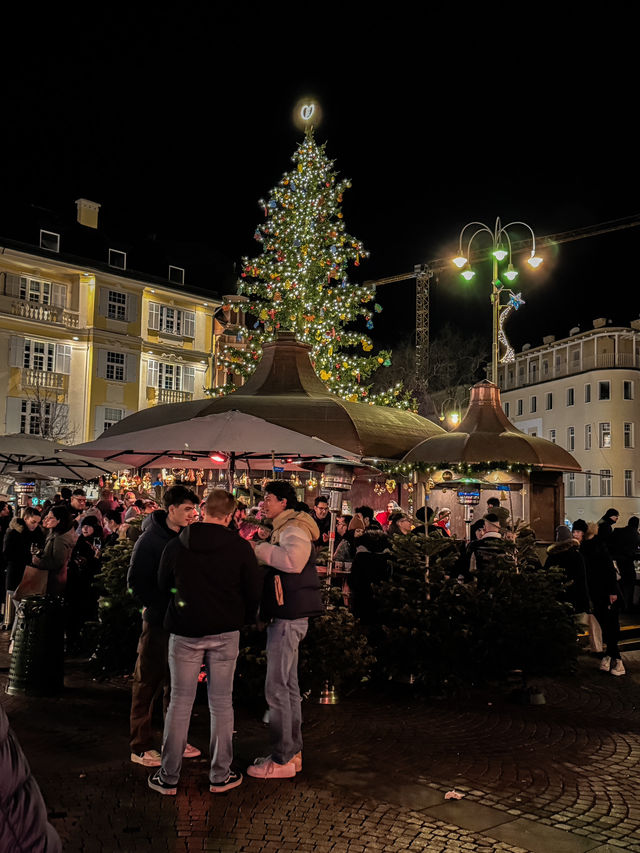 Bolzano Christmas Market: A Magical Holiday Experience