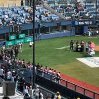 잠실야구경기장, 야구 팬이라면 꼭 가봐야 할 명소 ⚾️🎉