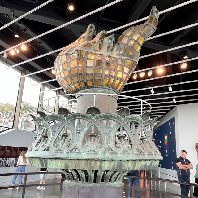 Lady Liberty: A Solo Journey of Freedom 🗽
