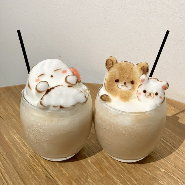 Adorable Coffee Break with 3D Latte Art🧸