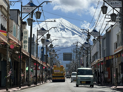 やまち The Ultimate Mount Fuji View: Strolling Through Fujiyoshida